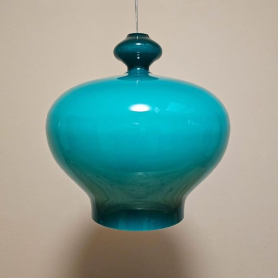 Aqua blauwe opaline glazen Hanglamp van Hans Agne Jakobsson, model 5173 Zweden jaren 60/70 - Ø25cm H27cm - in zeer goede staat € 595