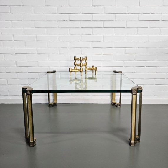 Peter Ghyczy Salontafel - dik glas met poten van messing - 70x70x36cm - in zeer goede staat - € 265